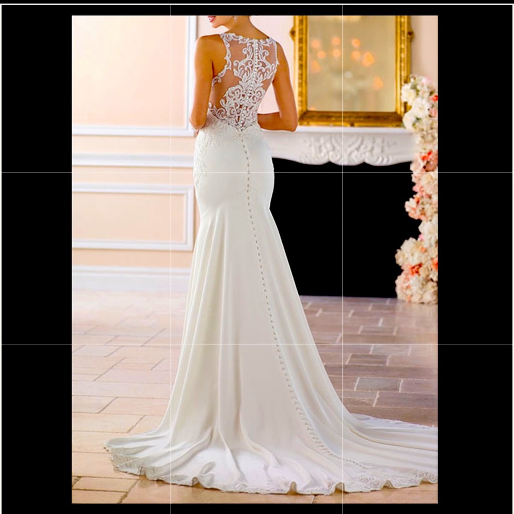 wedding dress  simple mermaid bateau neck sleeveless lace appliqued traditional
